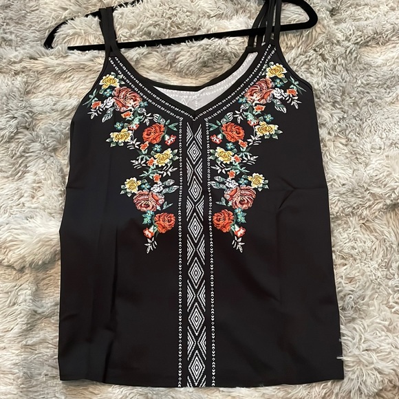 SHEIN Top - Picture 1 of 1